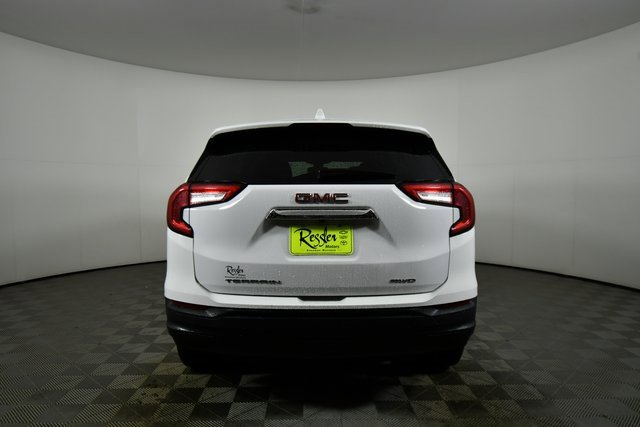 Used 2024 GMC Terrain SLE image 12