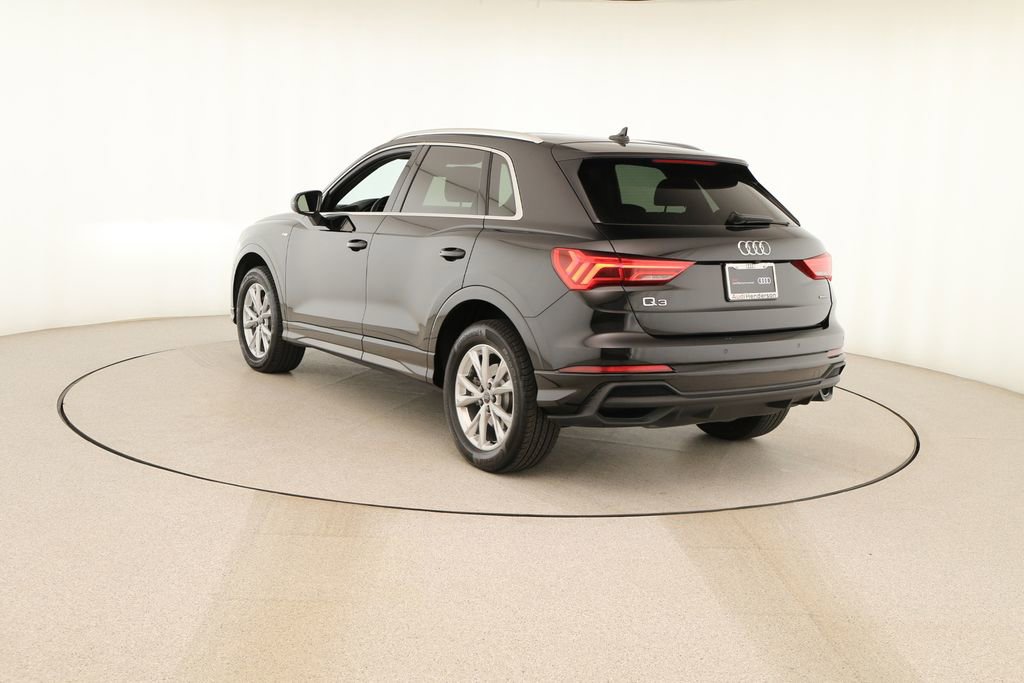 Certified 2024 Audi Q3 2.0T Premium w/ Convenience Package image 4