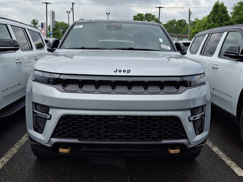 New 2026 Jeep Grand Wagoneer 4WD image 2