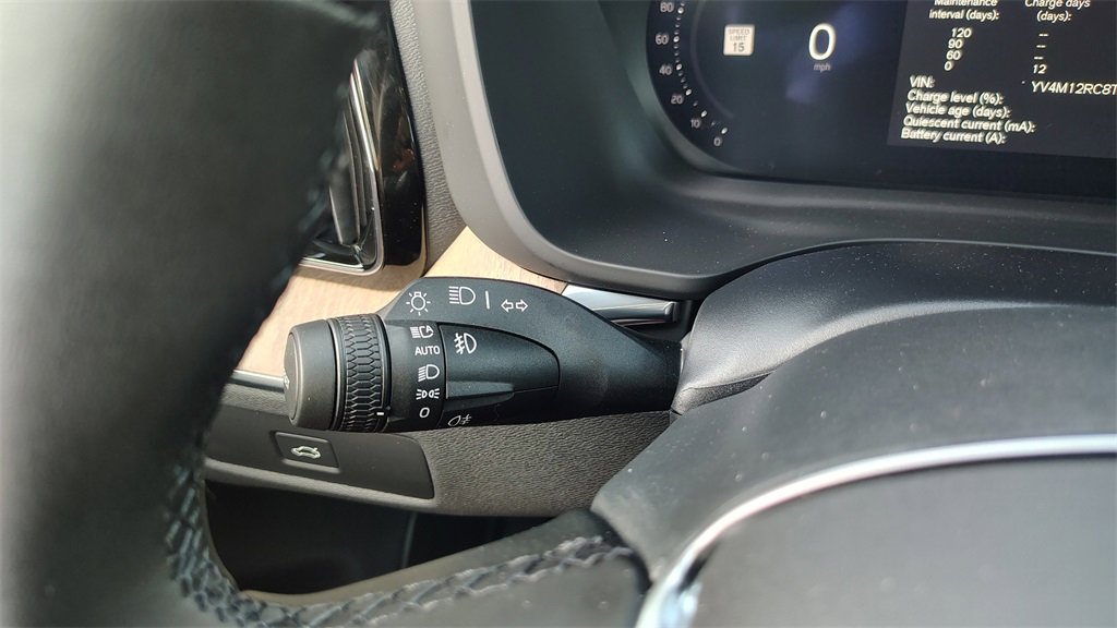 New 2026 Volvo XC60 B5 Plus w/ Climate Package image 17