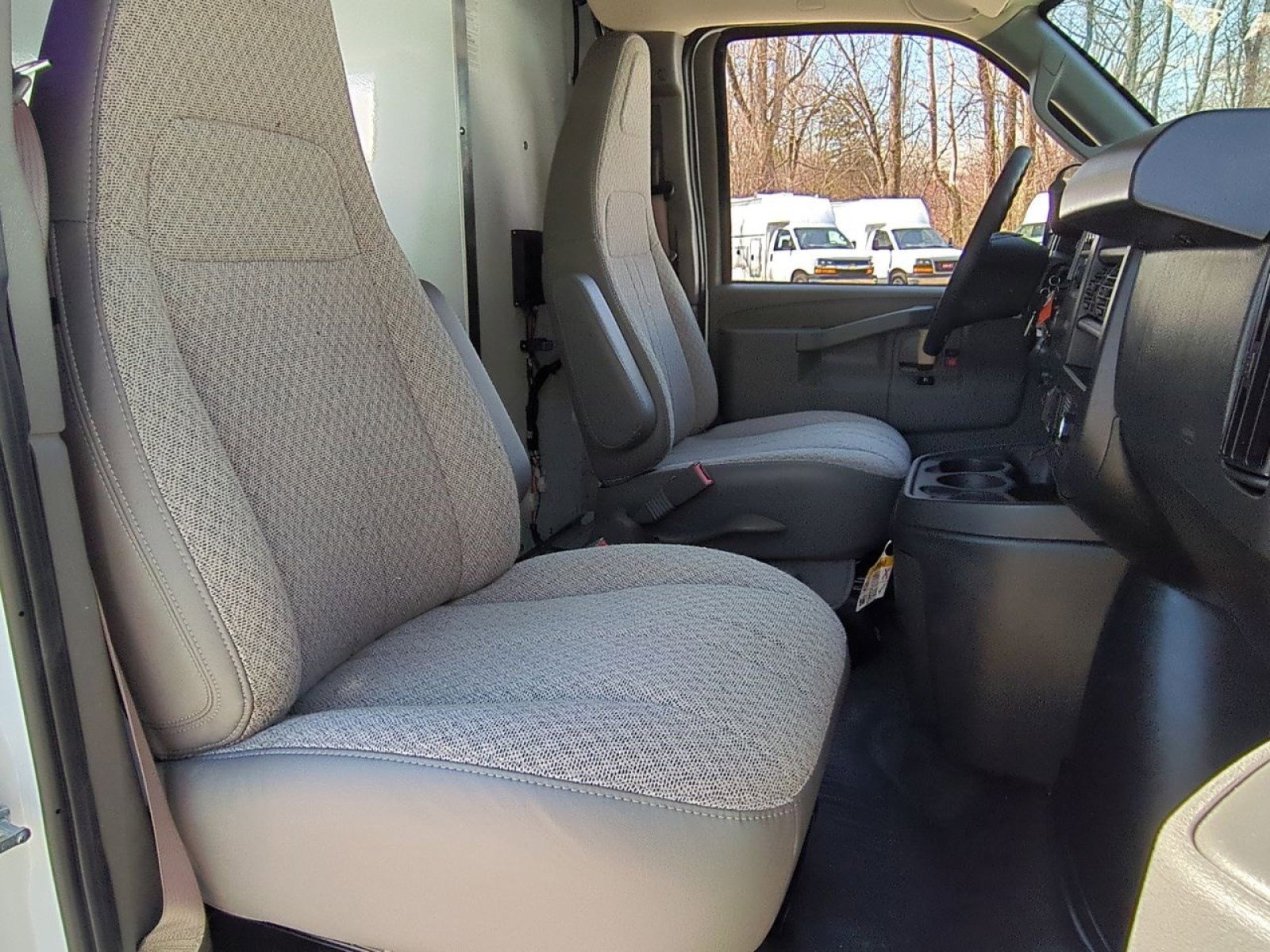 New 2025 GMC Savana 3500 w/ Power Convenience Package image 19