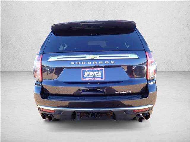 Used 2023 Chevrolet Suburban Premier image 3