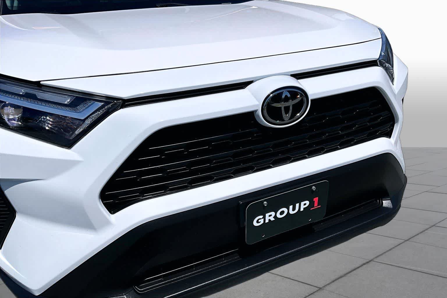Certified 2023 Toyota RAV4 LE AWD/4WD image 58