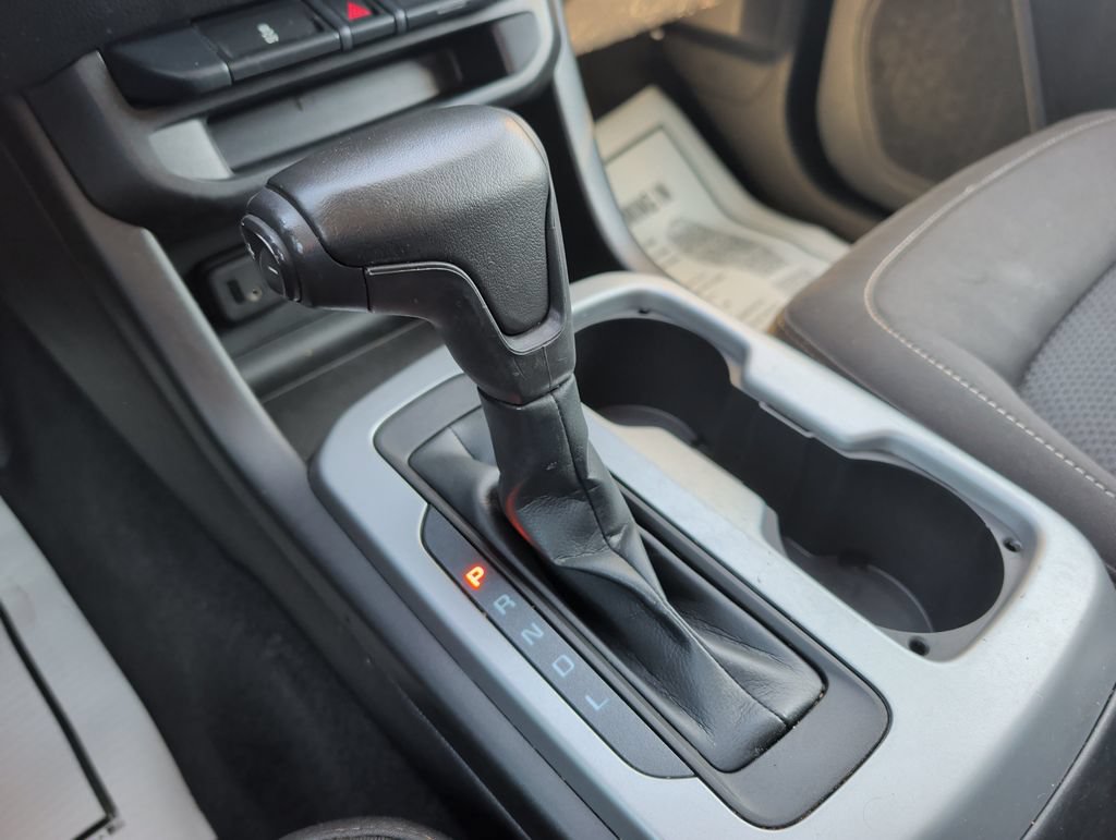 Used 2021 Chevrolet Colorado LT w/ LT Convenience Package RWD image 16