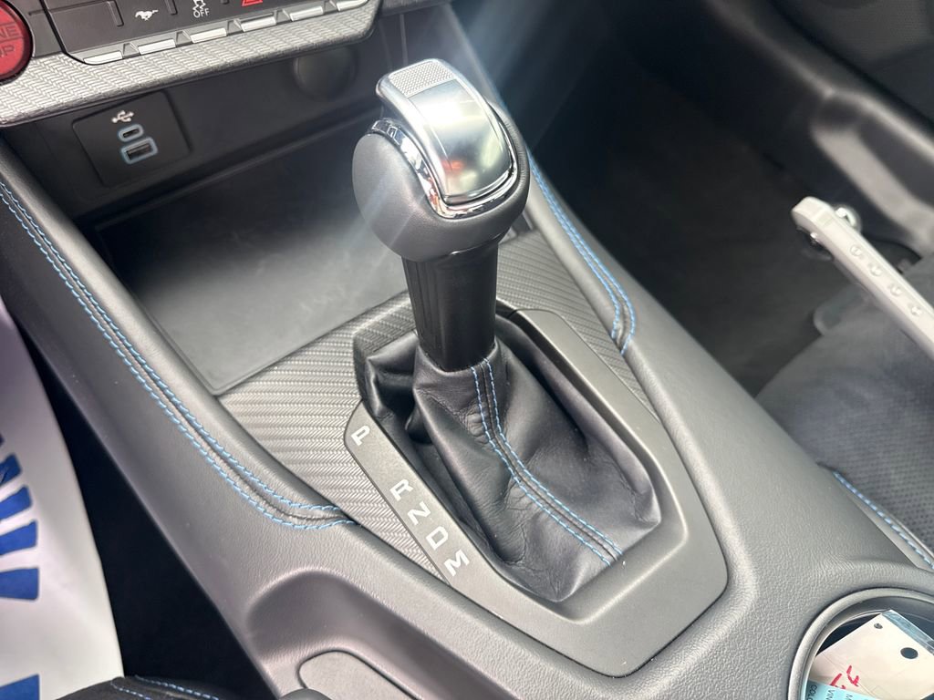 Used 2025 Ford Mustang Dark Horse image 36