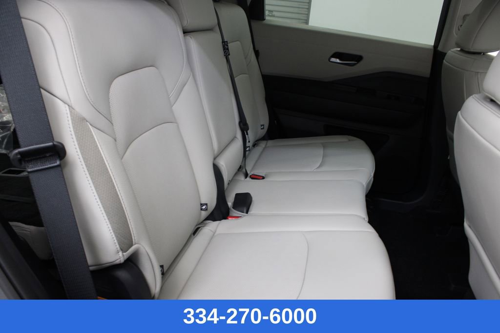 New 2026 Nissan Pathfinder SL image 17