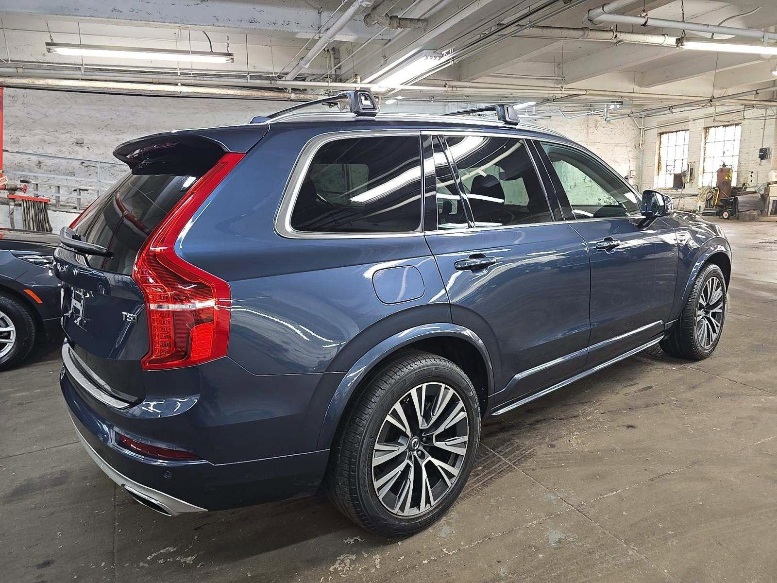 Used 2021 Volvo XC90 T5 Momentum w/ Protection Package Premier image 4
