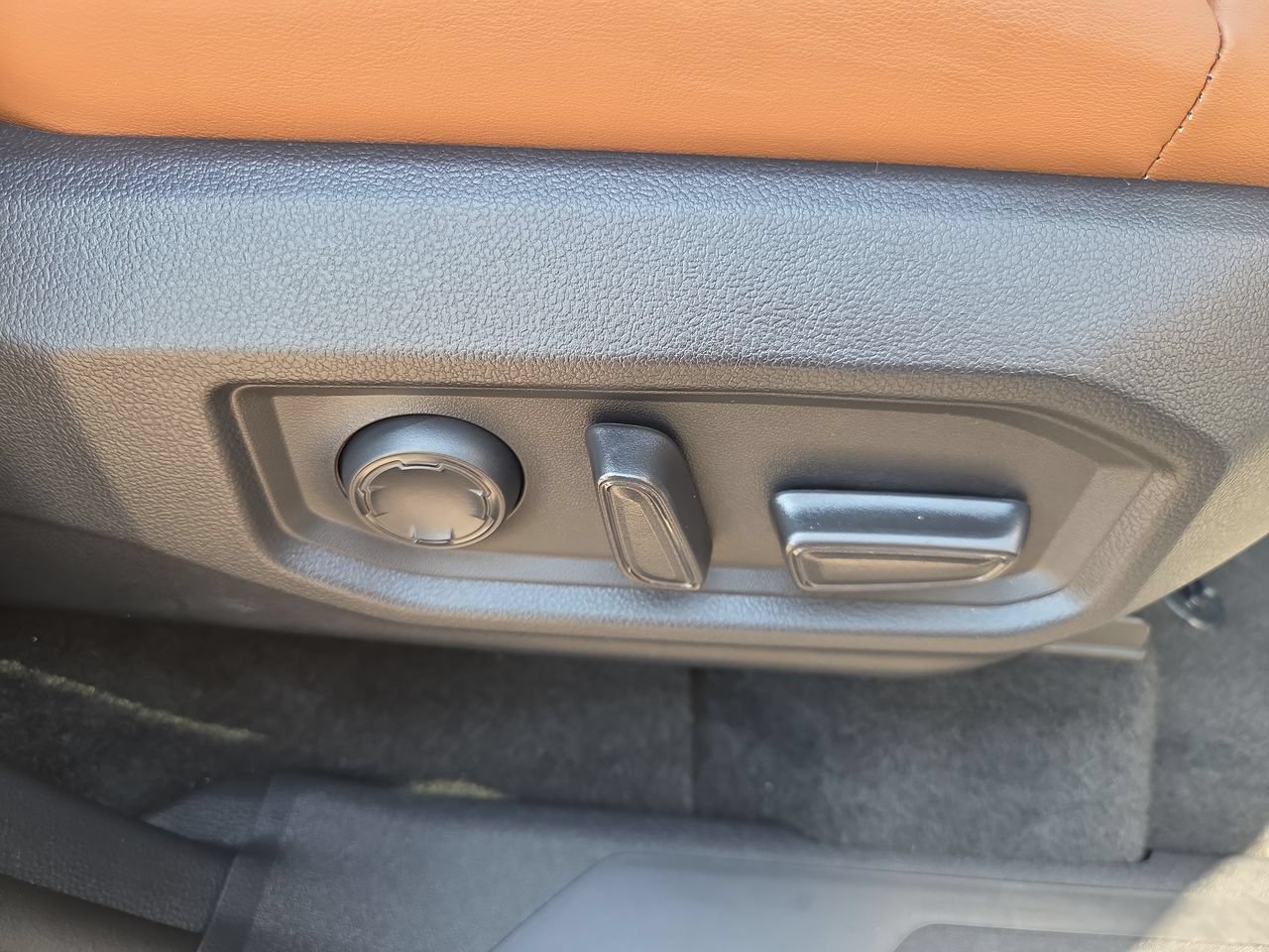 Used 2024 Toyota Tundra 1794 Edition AWD/4WD image 21