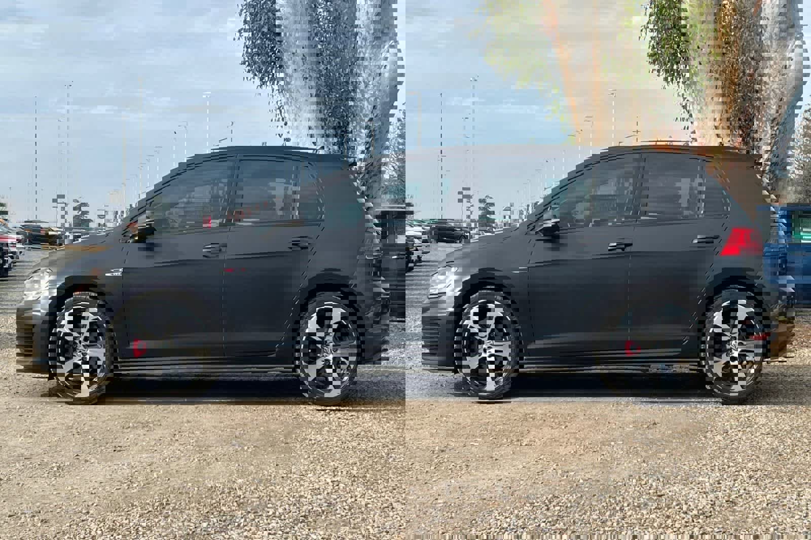 Used 2017 Volkswagen GTI S image 6