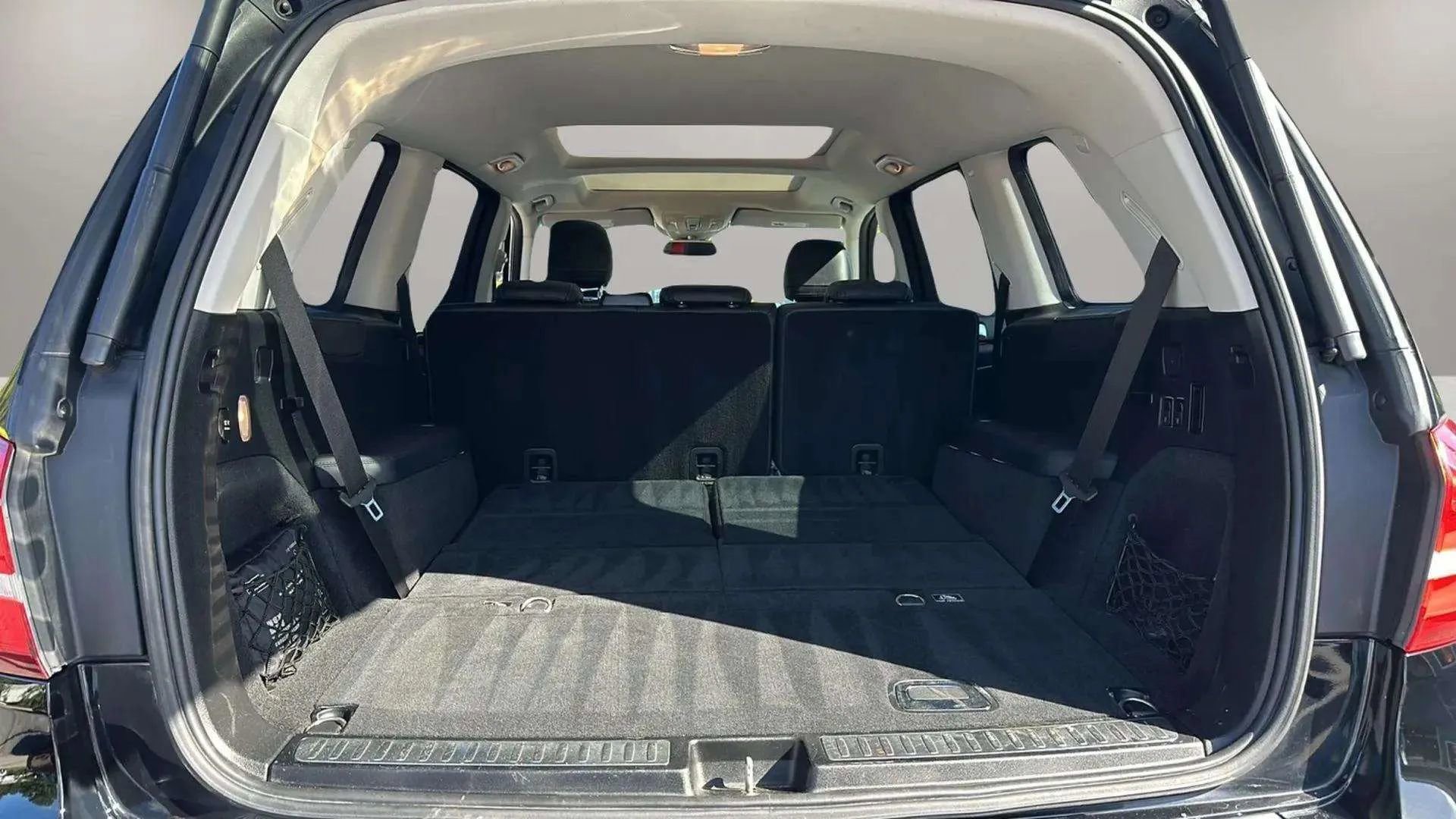 Used 2017 Mercedes-Benz GLS 450 4MATIC image 65