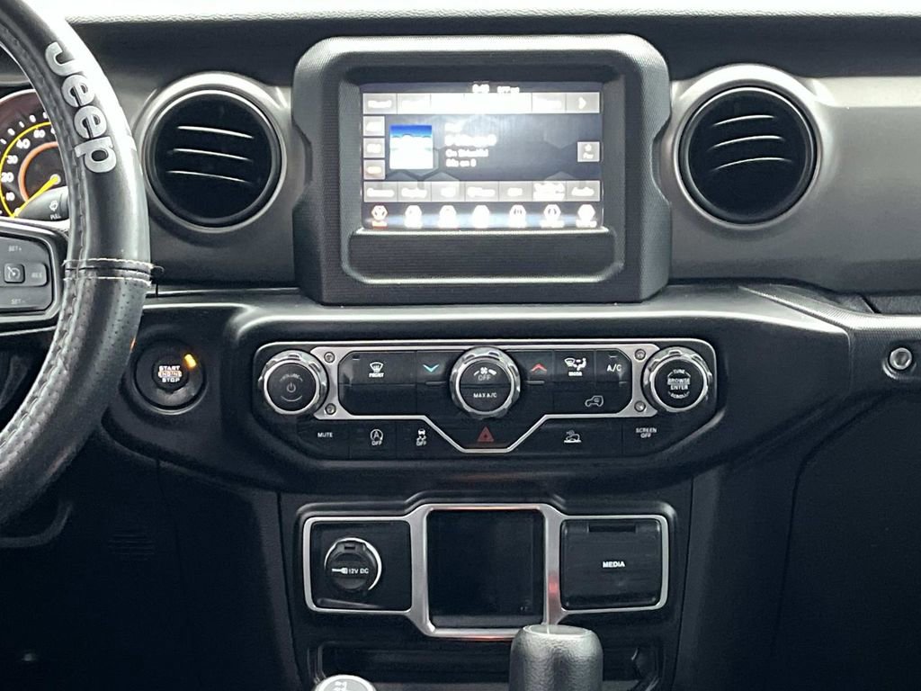 Used 2023 Jeep Wrangler Sport image 15