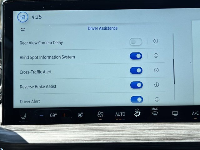 New 2025 Ford Escape Base w/ PHEV Premium Package image 38