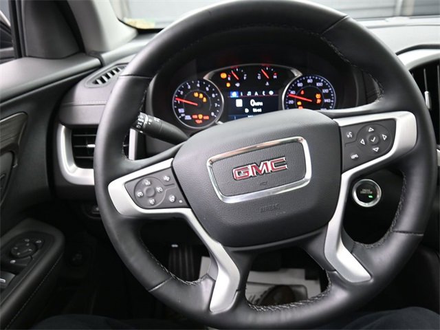 Used 2023 GMC Terrain SLT w/ Infotainment Package II image 8