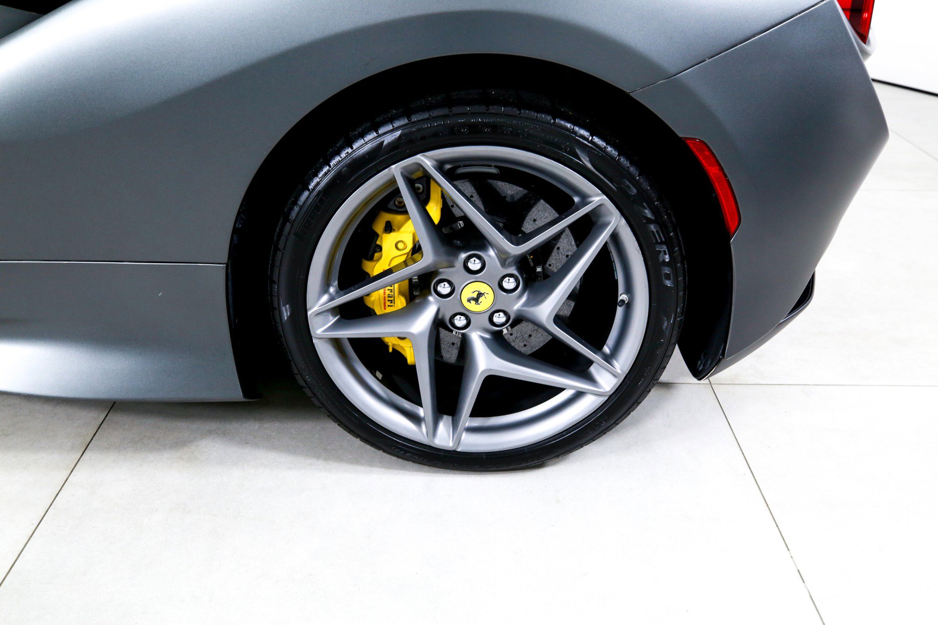 Used 2022 Ferrari F8 Tributo image 30