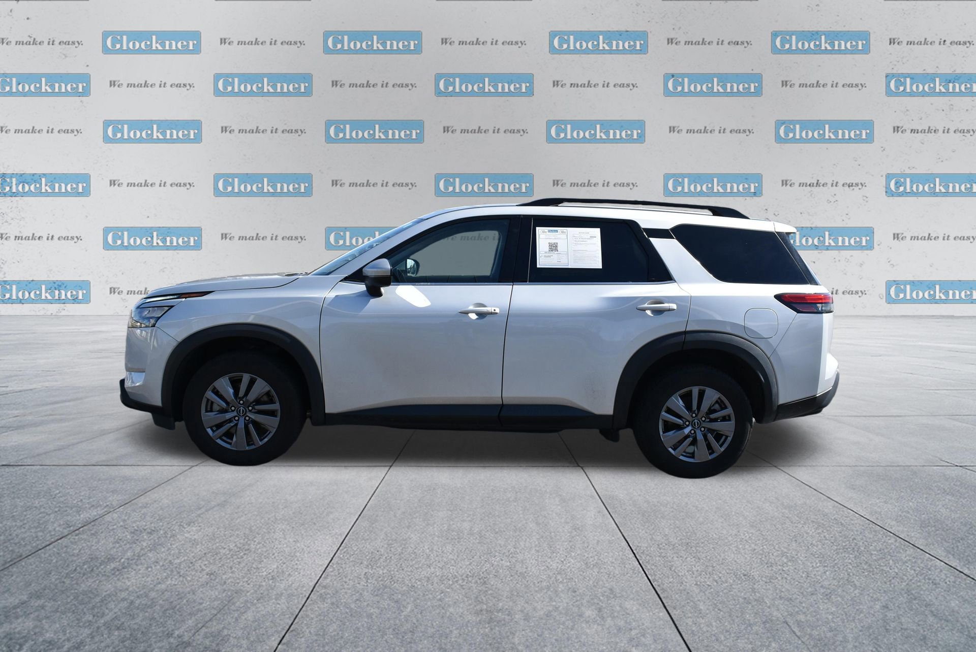 Used 2025 Nissan Pathfinder SV AWD/4WD image 9