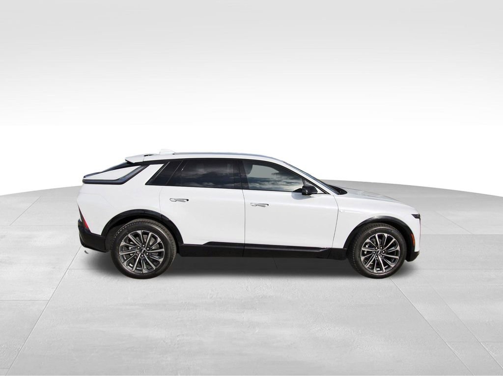 New 2026 Cadillac Lyriq Sport image 5