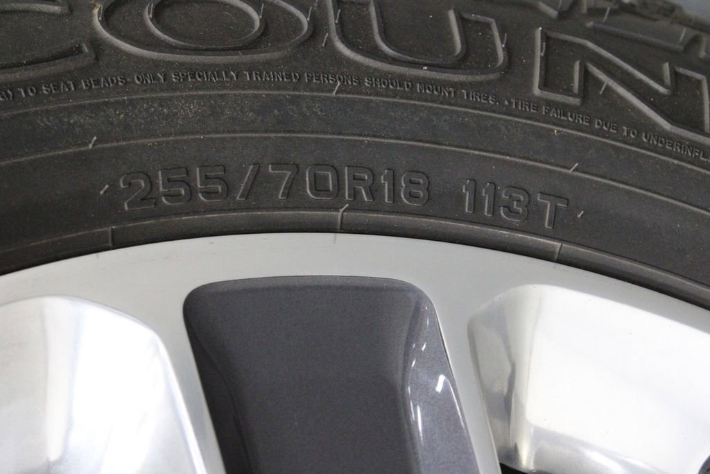 Used 2019 Jeep Wrangler Unlimited Sahara image 40