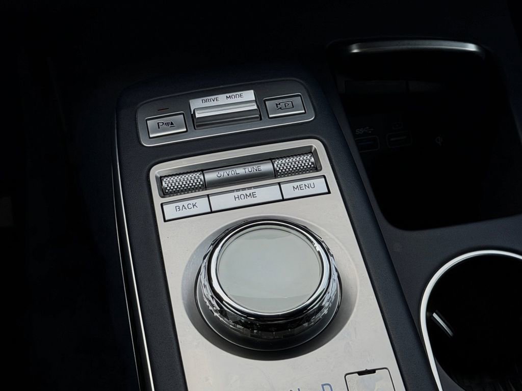 Used 2022 Genesis GV70 3.5T Sport w/ Sport Prestige Package image 17