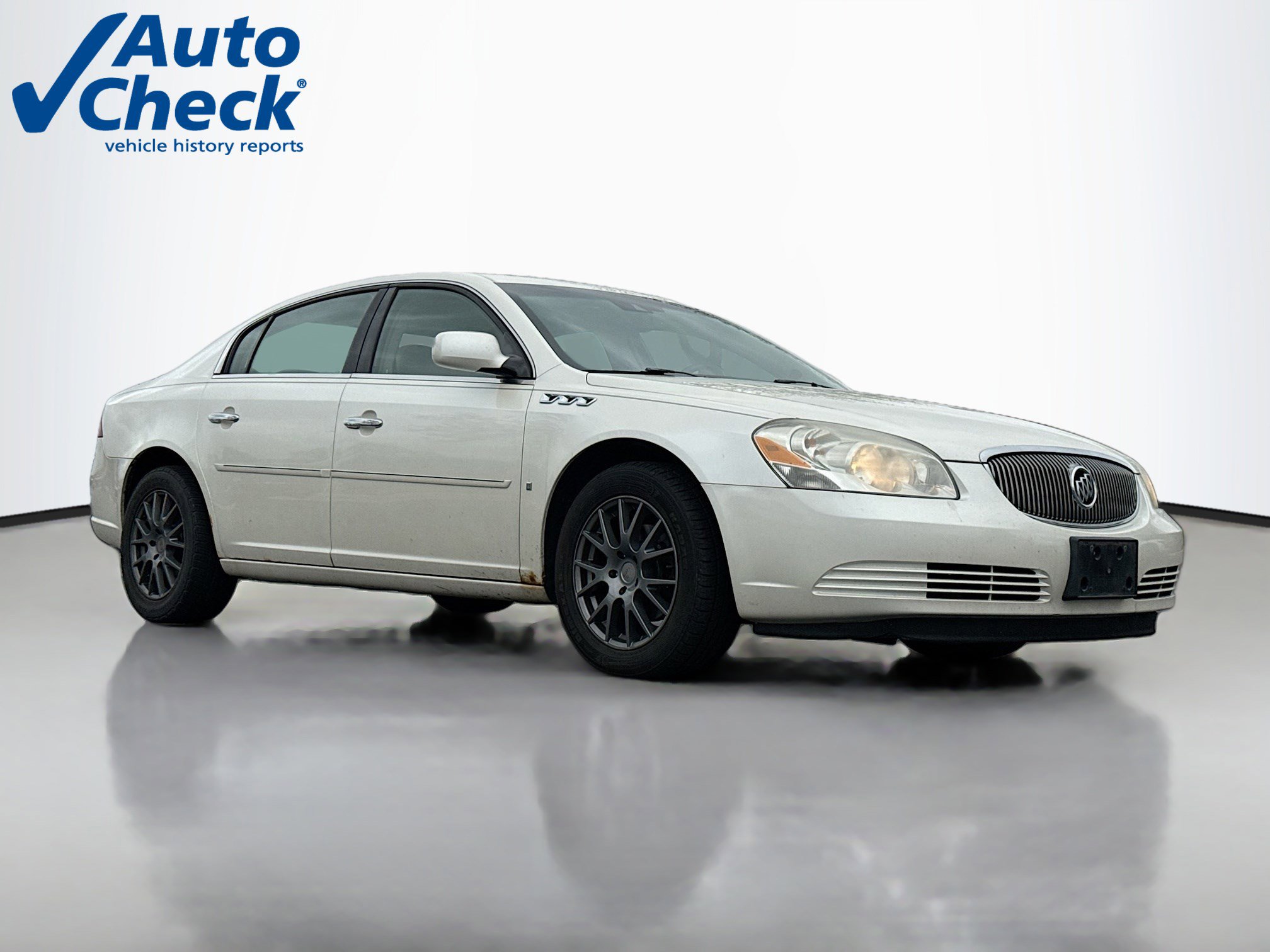 Used 2008 Buick Lucerne CXL w/ Ultra Confidence Package FWD image 1