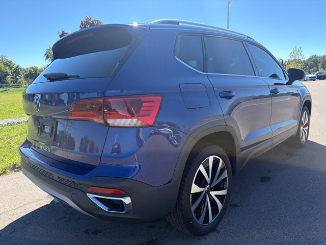 Used 2022 Volkswagen Taos SE FWD image 7
