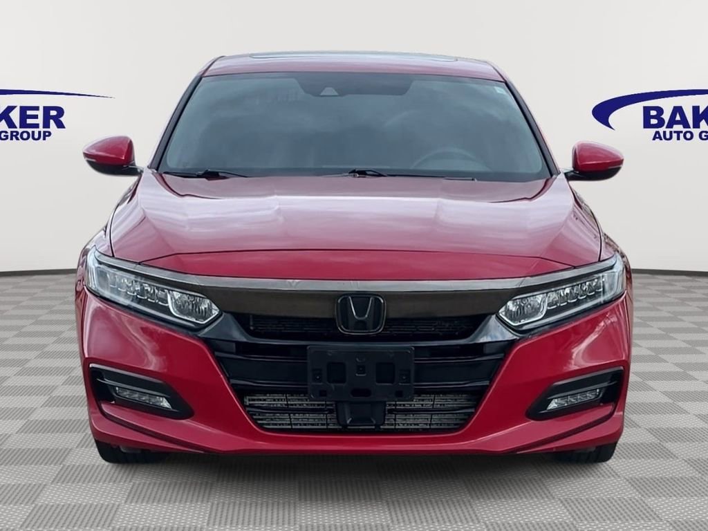 Used 2018 Honda Accord Sport image 2