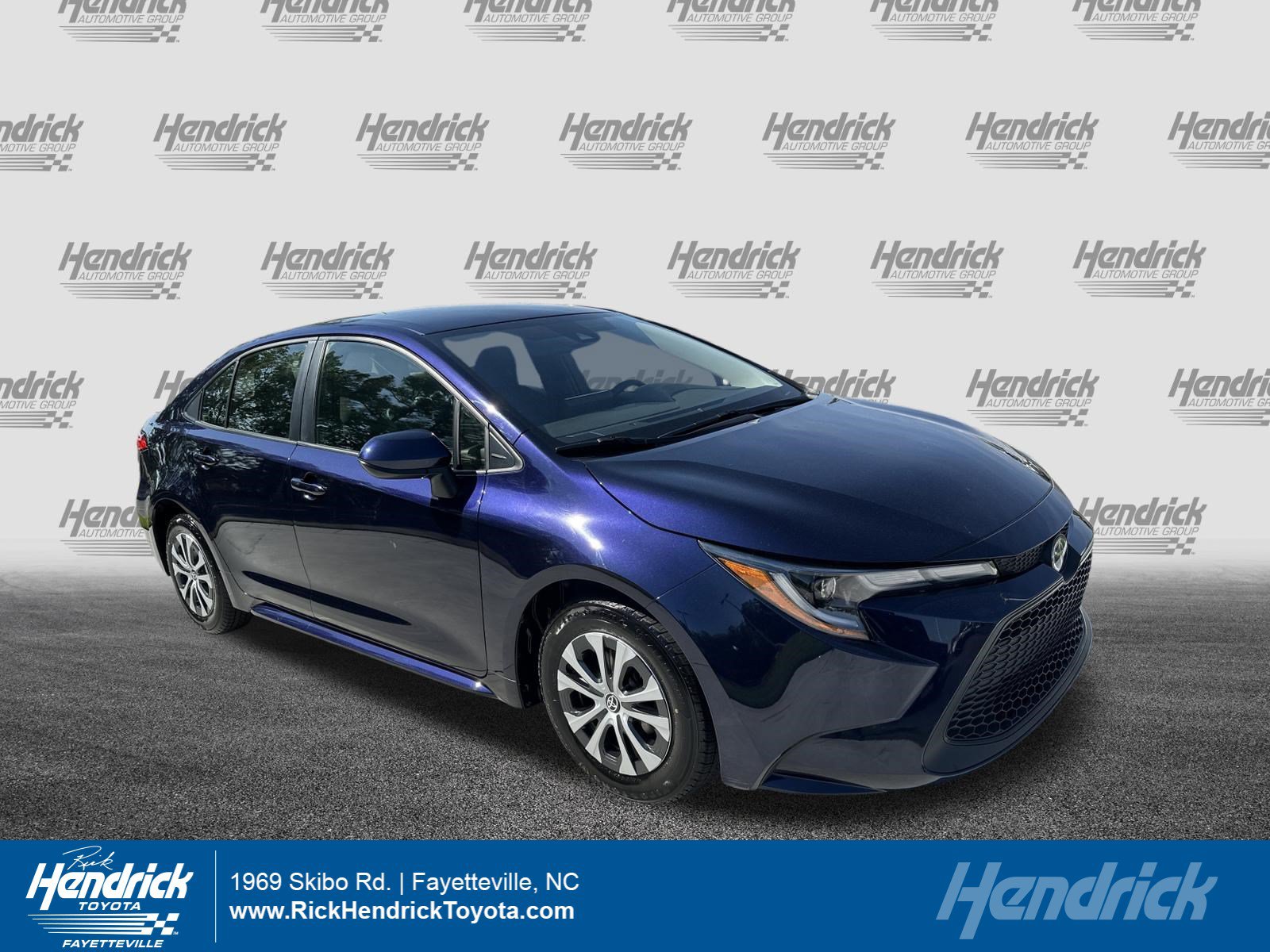 Certified 2022 Toyota Corolla LE FWD image 1