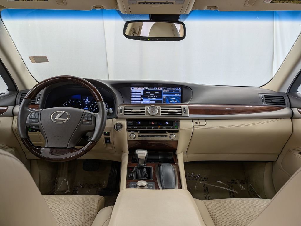 Used 2014 Lexus LS 460 AWD w/ Comfort Package image 13