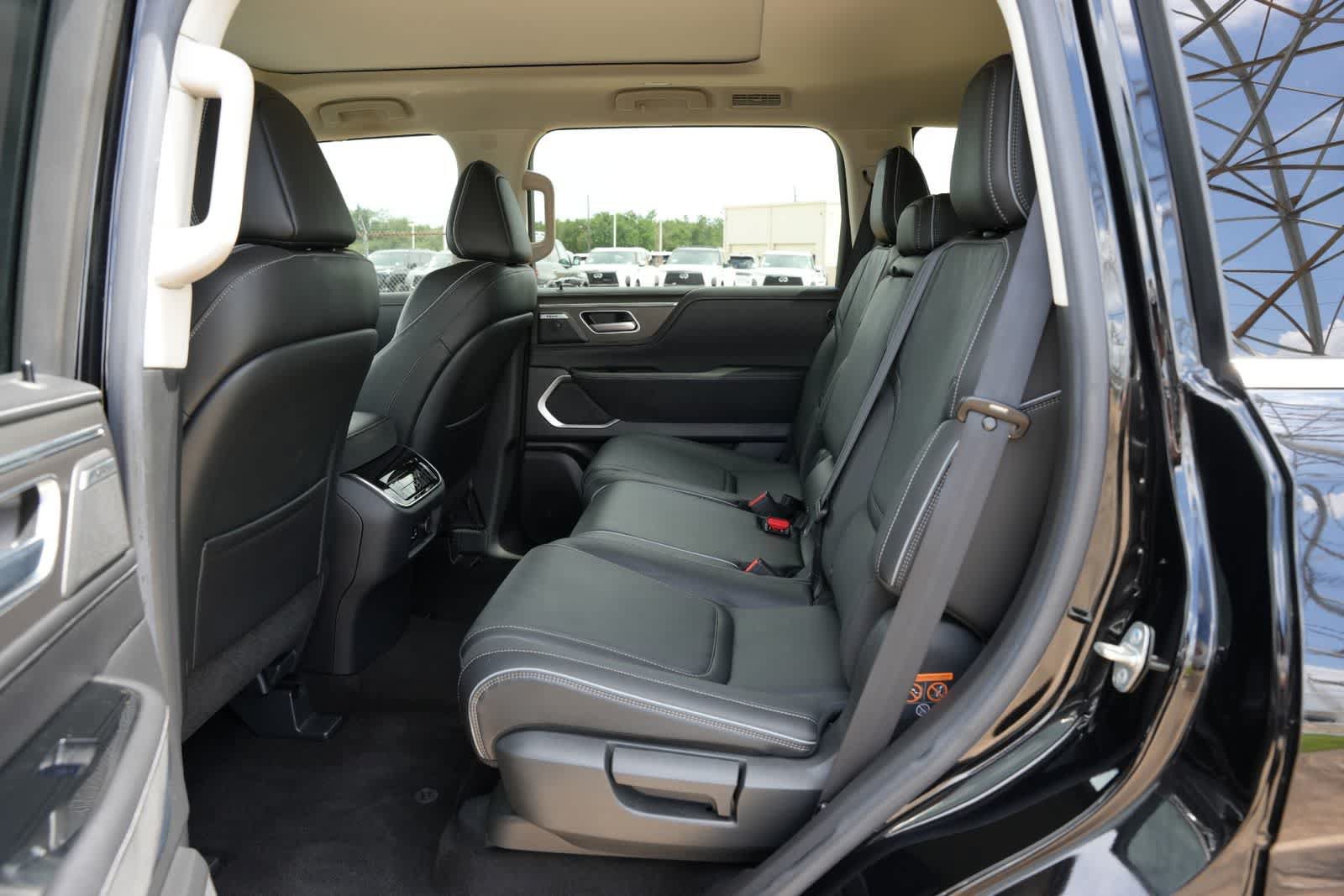 Certified 2025 INFINITI QX80 Luxe w/ Exterior Package RWD image 19