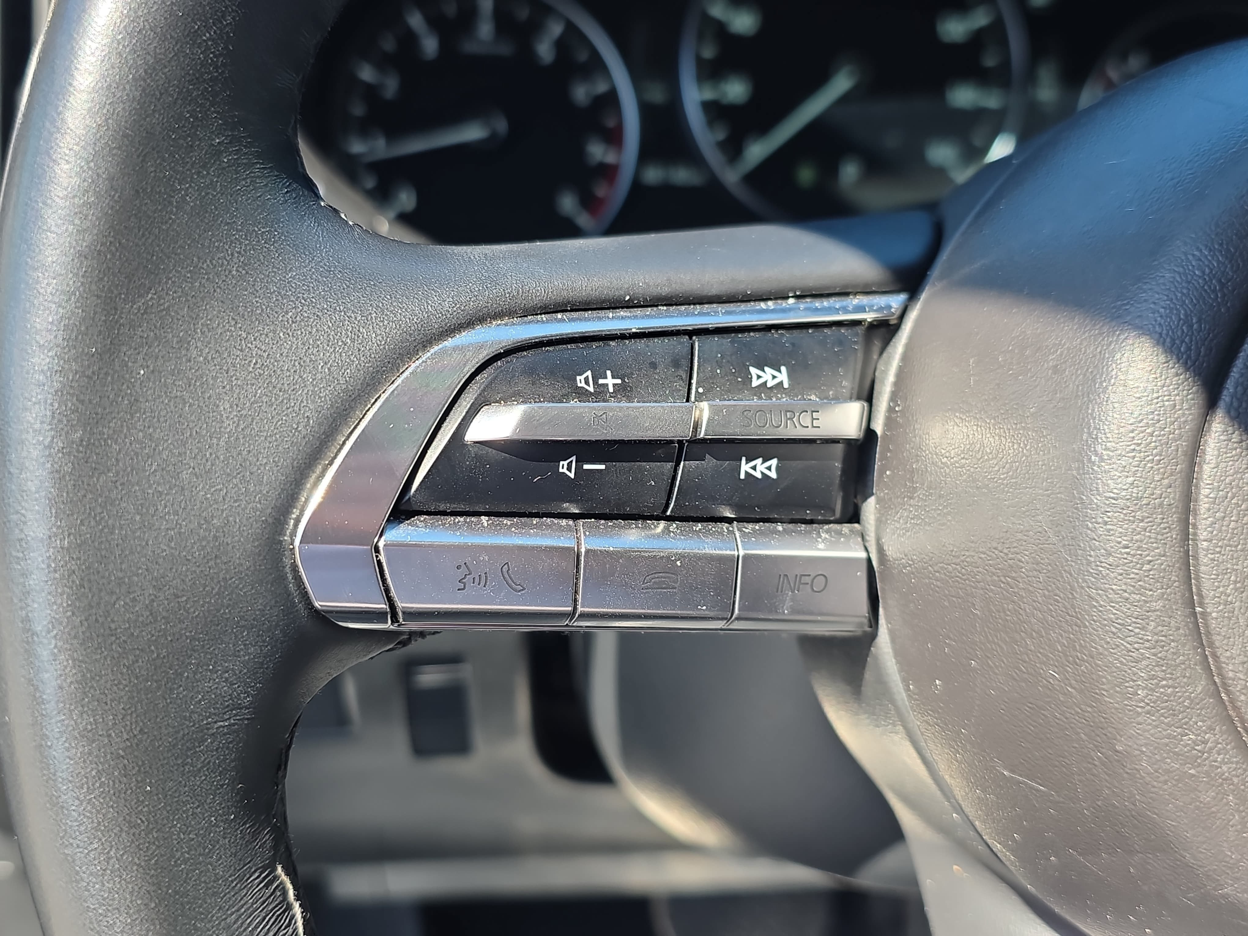 Used 2025 MAZDA CX-50 AWD 2.5 S w/ Preferred Package image 15