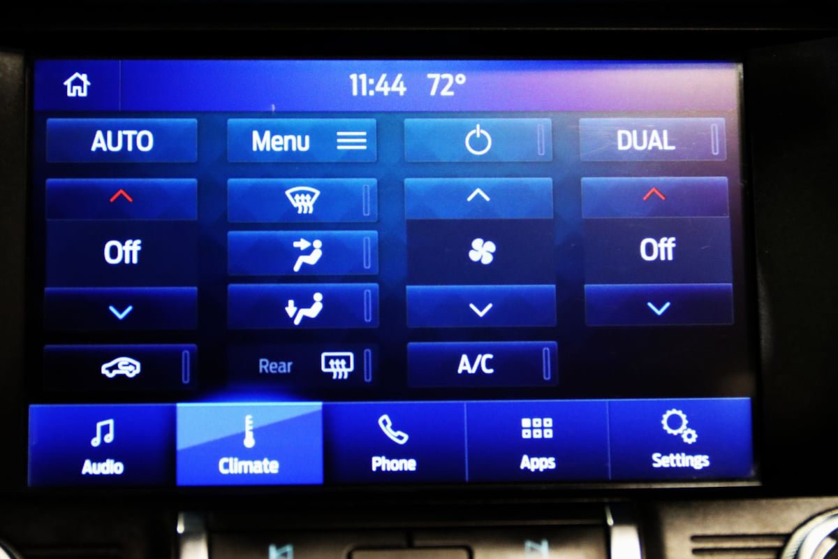 Used 2019 Ford Mustang Premium RWD image 47
