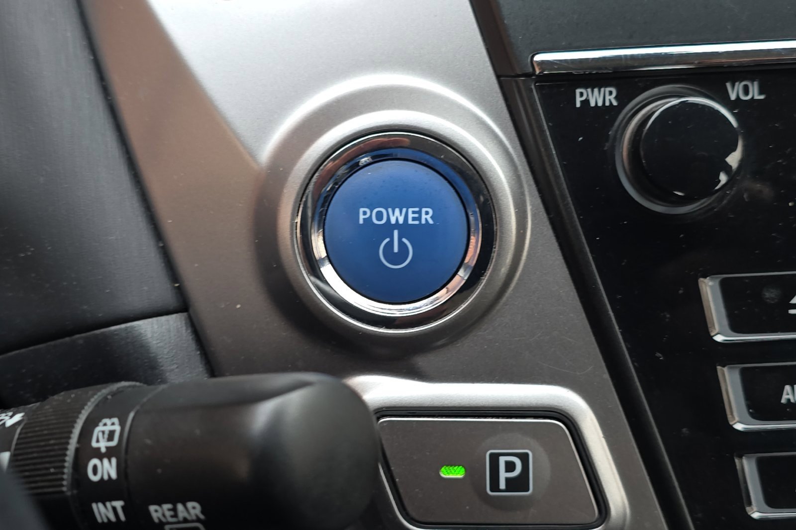 Used 2017 Toyota Prius V Four image 29