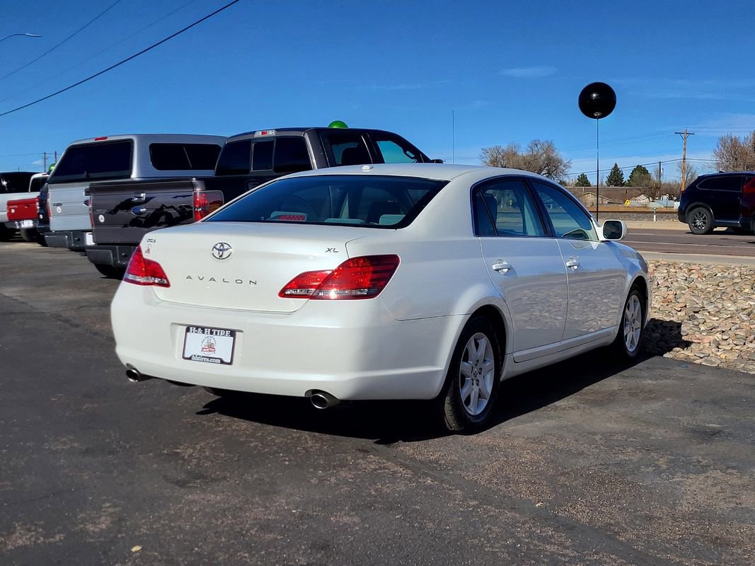 Used 2009 Toyota Avalon Limited image 5