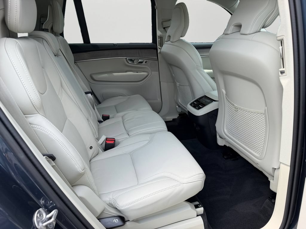 Certified 2026 Volvo XC90 B6 Ultra AWD/4WD image 9