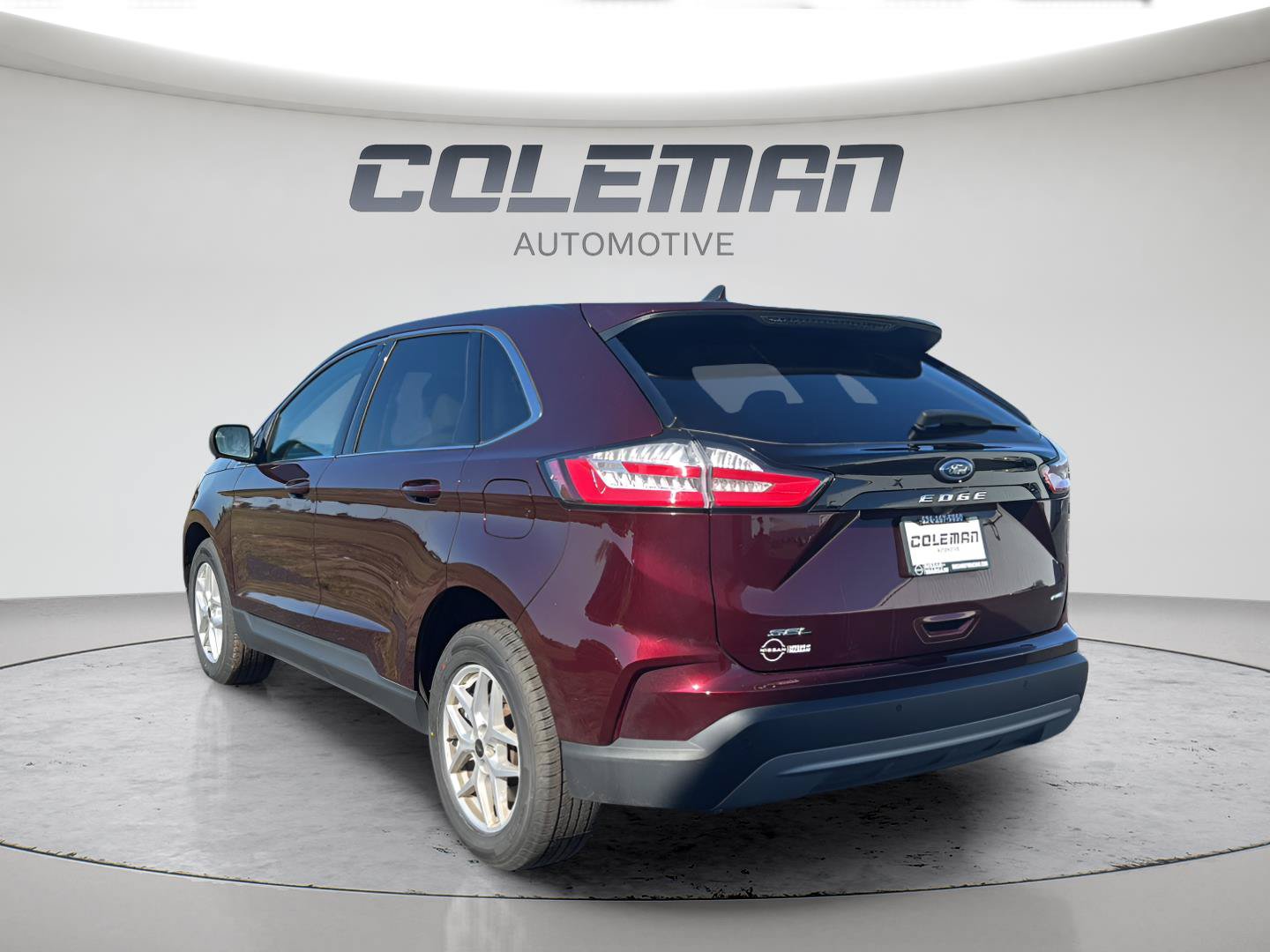 Used 2024 Ford Edge SEL AWD/4WD image 9