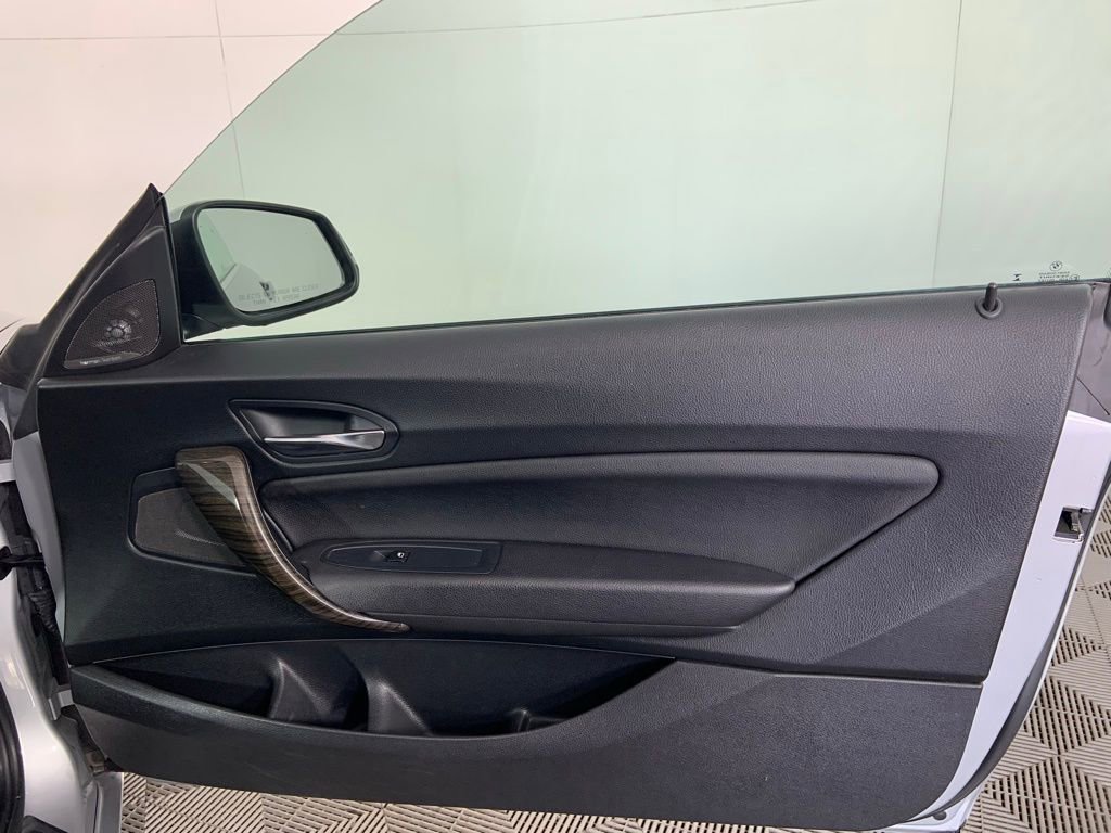 Used 2017 BMW 230i Coupe w/ Driving Assistance Package RWD image 11