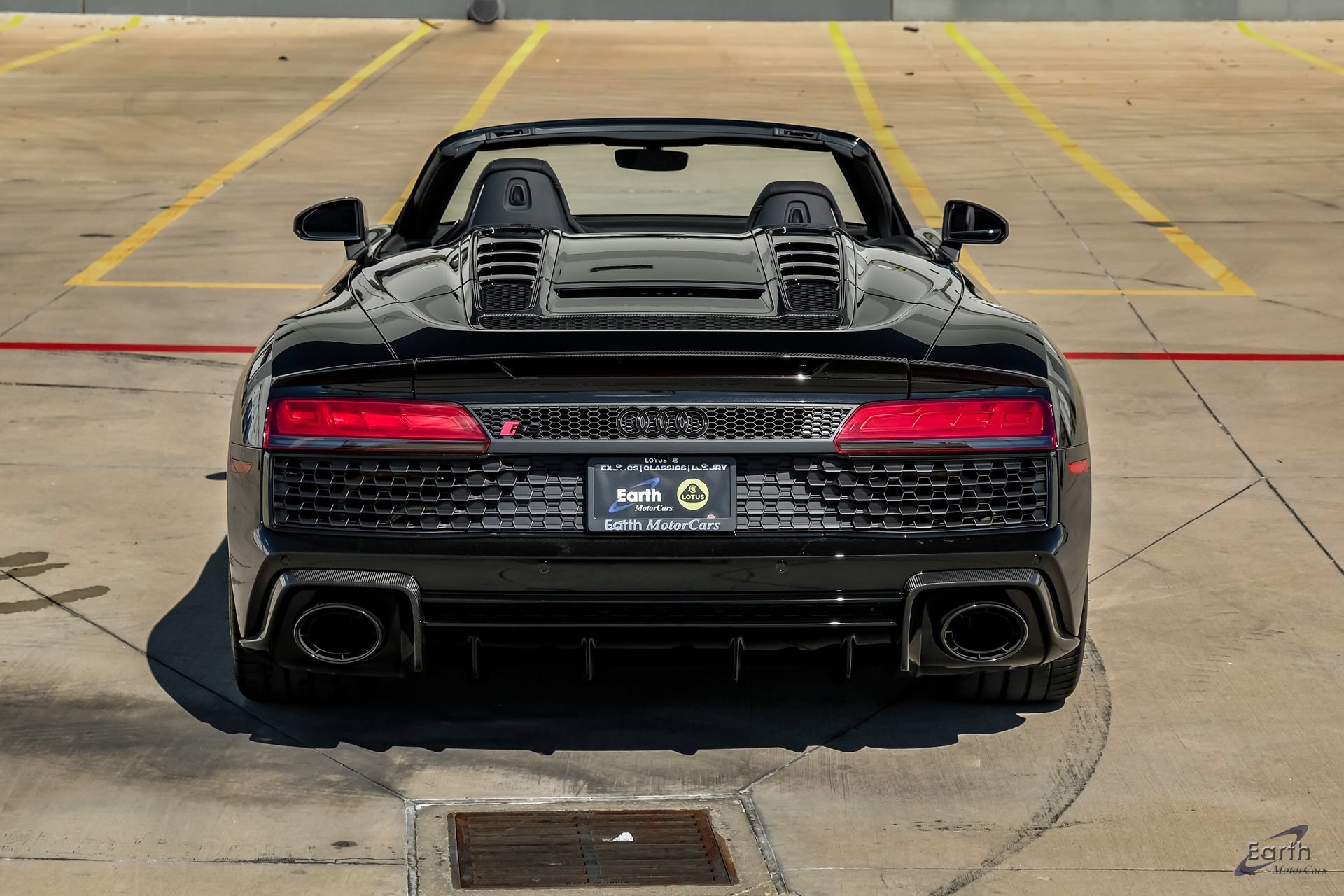 Used 2022 Audi R8 V10 performance AWD/4WD image 16