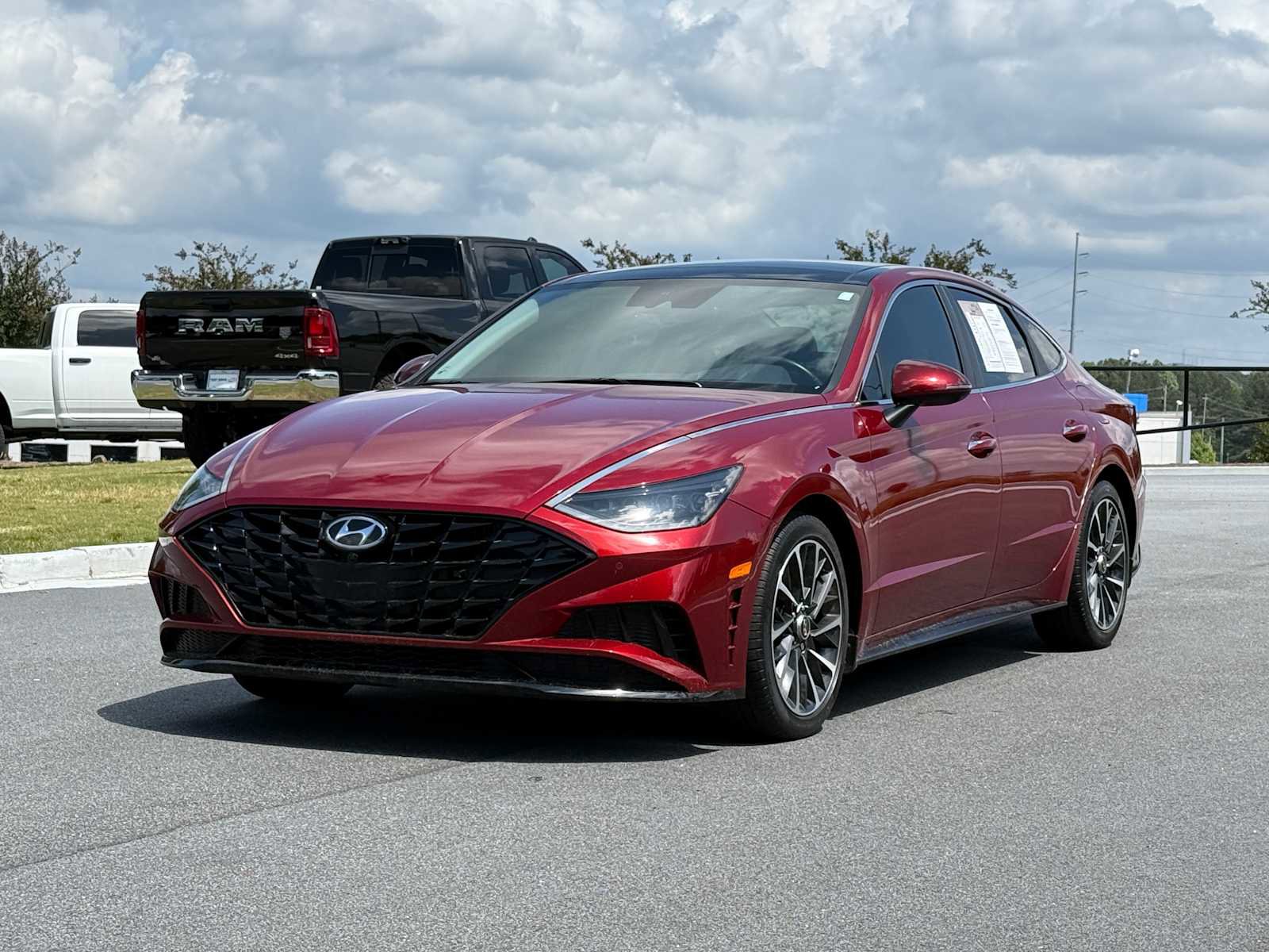 Used 2023 Hyundai Sonata Limited FWD image 1