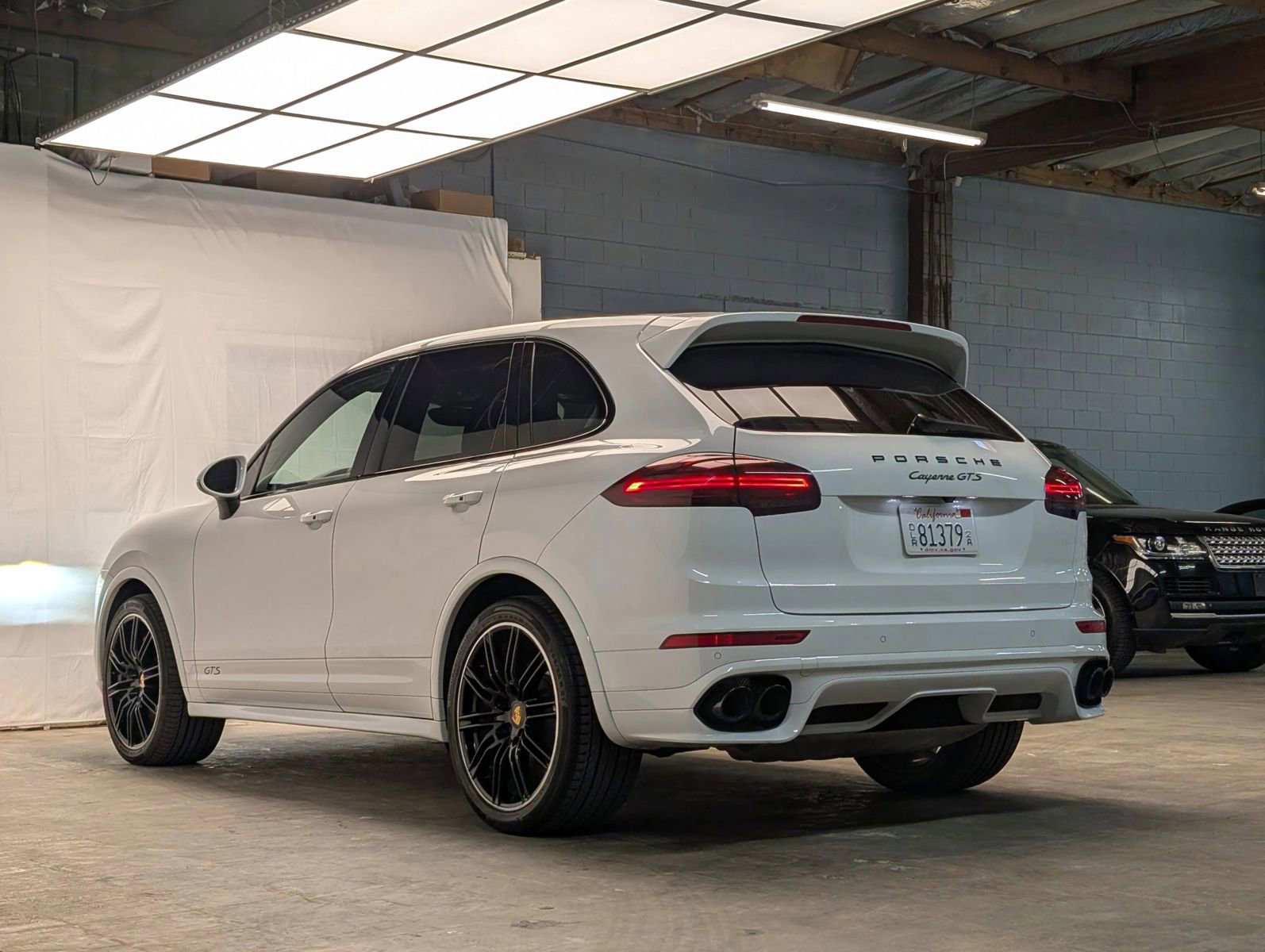 Used 2016 Porsche Cayenne GTS AWD/4WD image 5