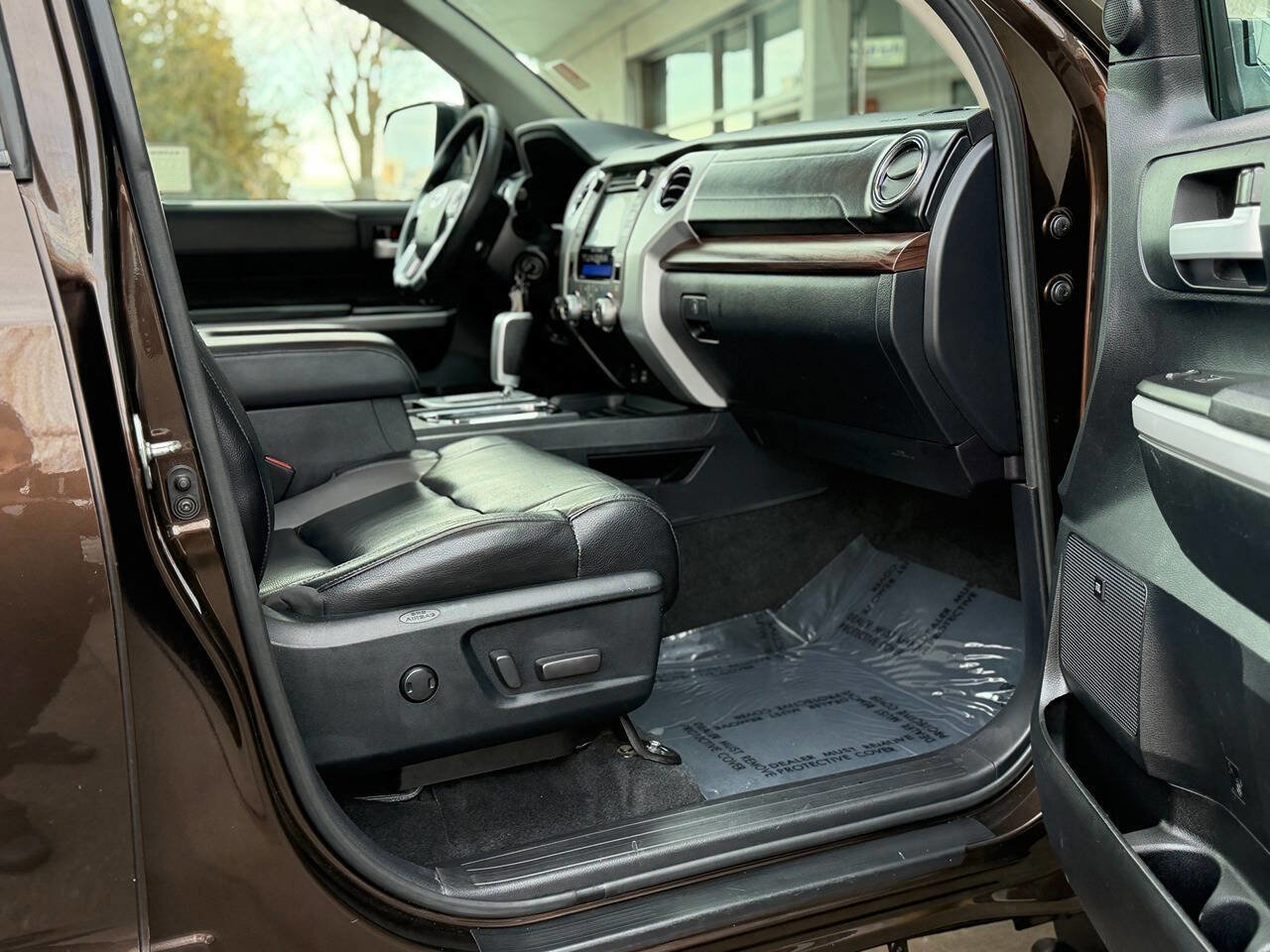 Used 2018 Toyota Tundra Limited w/ Limited Premium Package image 94