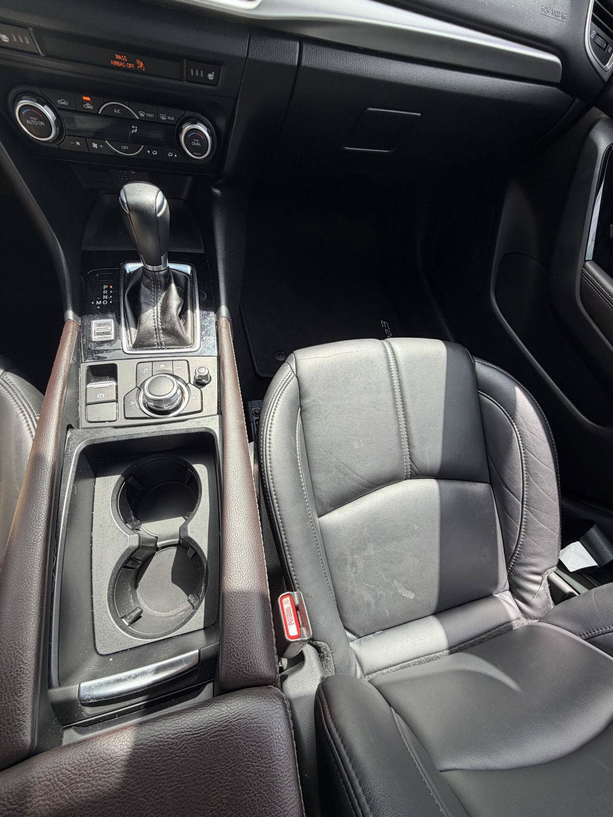 Used 2018 MAZDA MAZDA3 Touring FWD image 20
