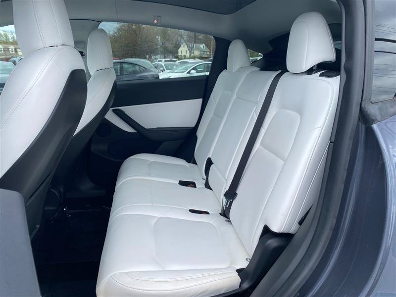 Used 2023 Tesla Model Y Long Range AWD/4WD image 11