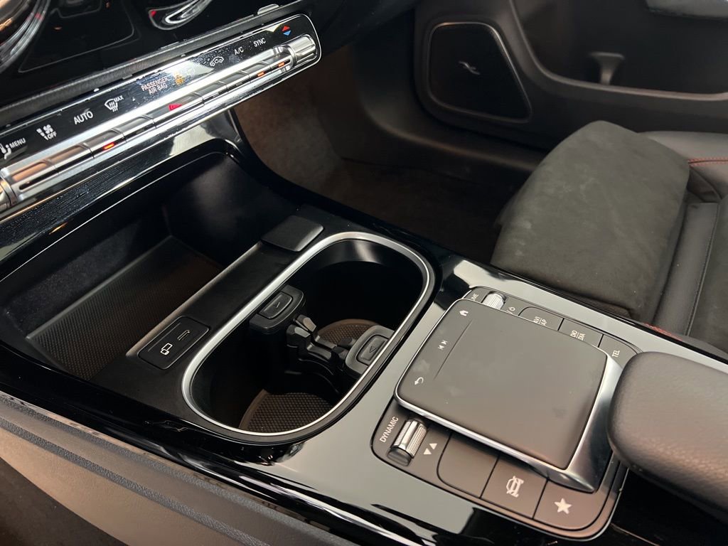 Used 2023 Mercedes-Benz CLA 250 4MATIC image 10