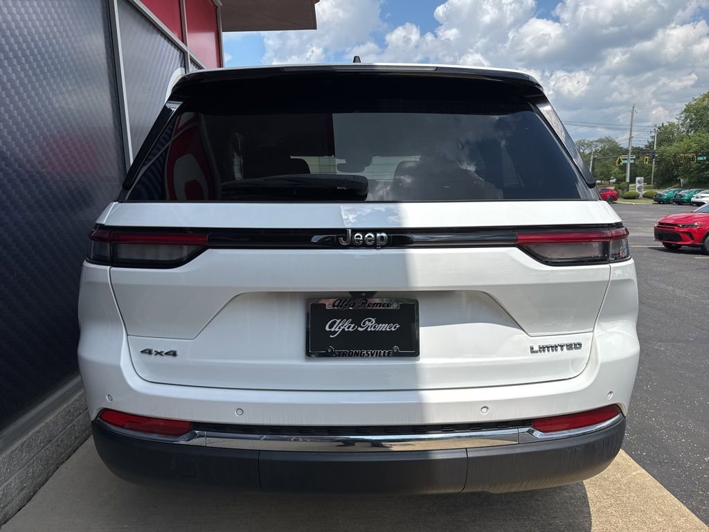 Used 2023 Jeep Grand Cherokee Limited image 9