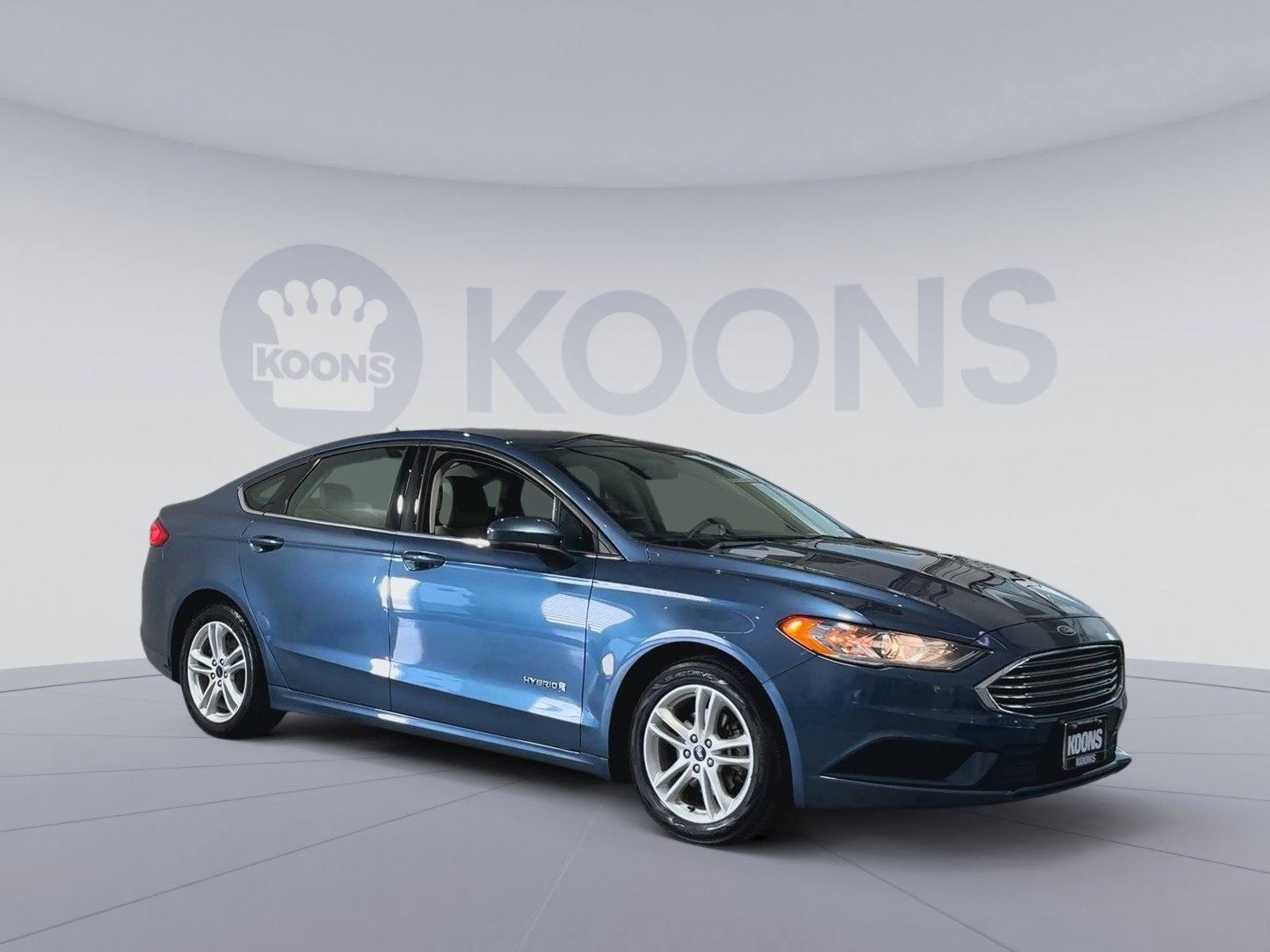 Used 2018 Ford Fusion S FWD image 2