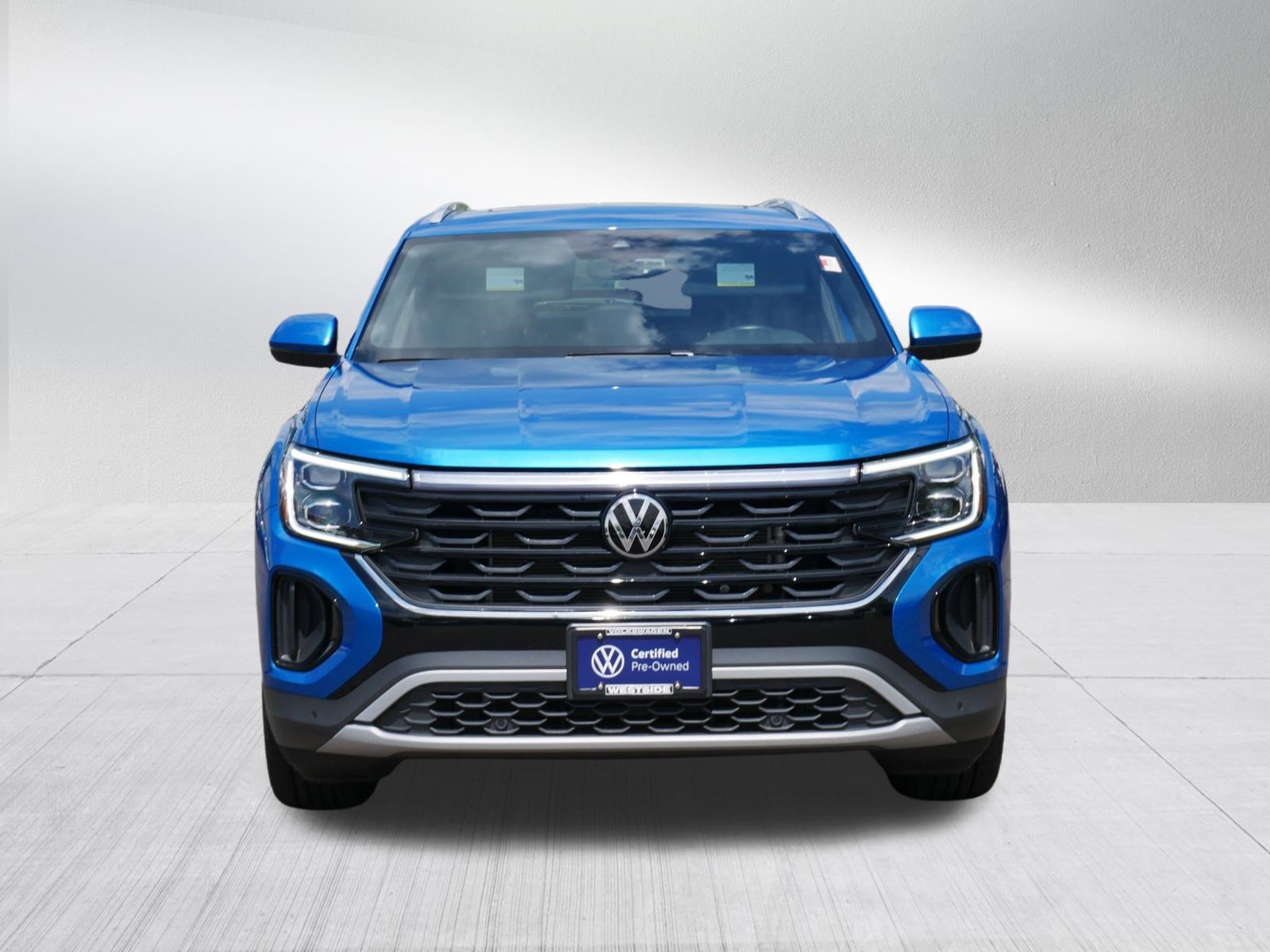 Certified 2024 Volkswagen Atlas Cross Sport SE w/ Panoramic Sunroof Package AWD/4WD image 2