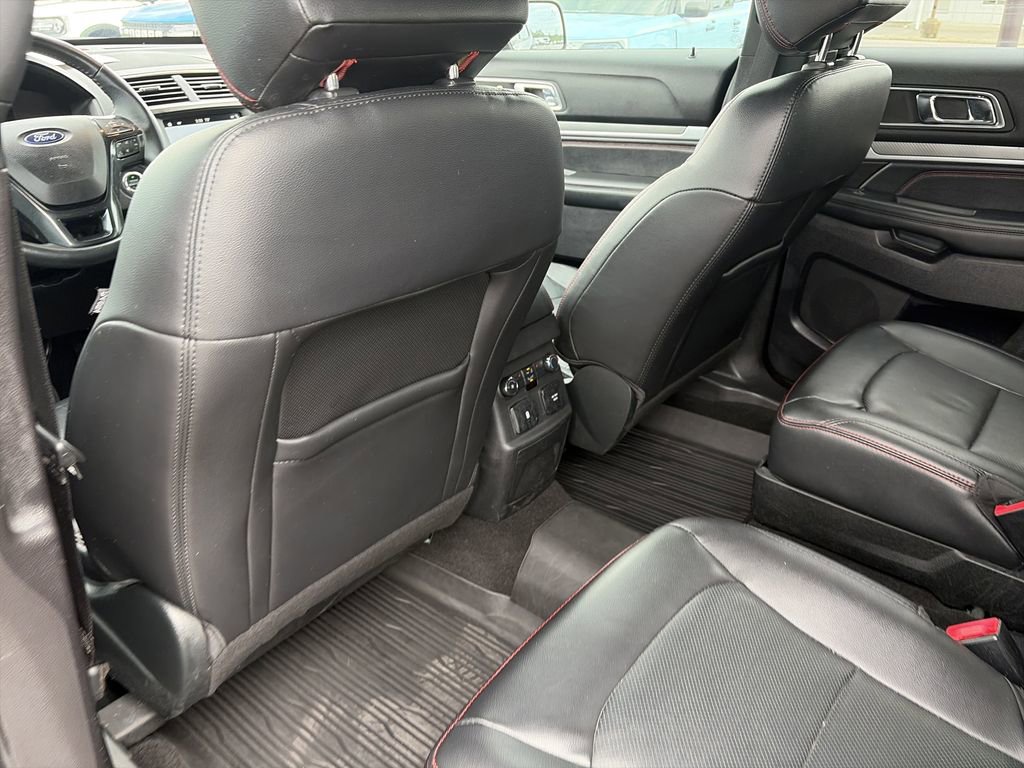 Used 2019 Ford Explorer Sport w/ Equipment Group 401A AWD/4WD image 30