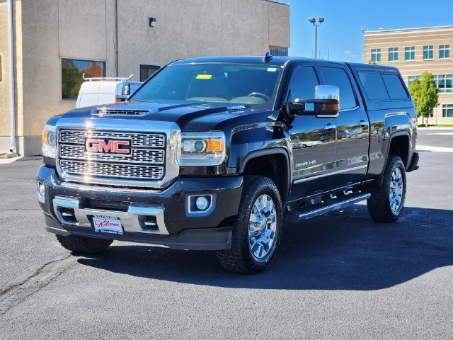 Used 2018 GMC Sierra 2500 Denali w/ Duramax Plus Package AWD/4WD image 7