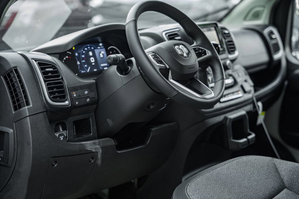 New 2025 RAM ProMaster 3500 w/ Quick Order Package 22G SLT image 18