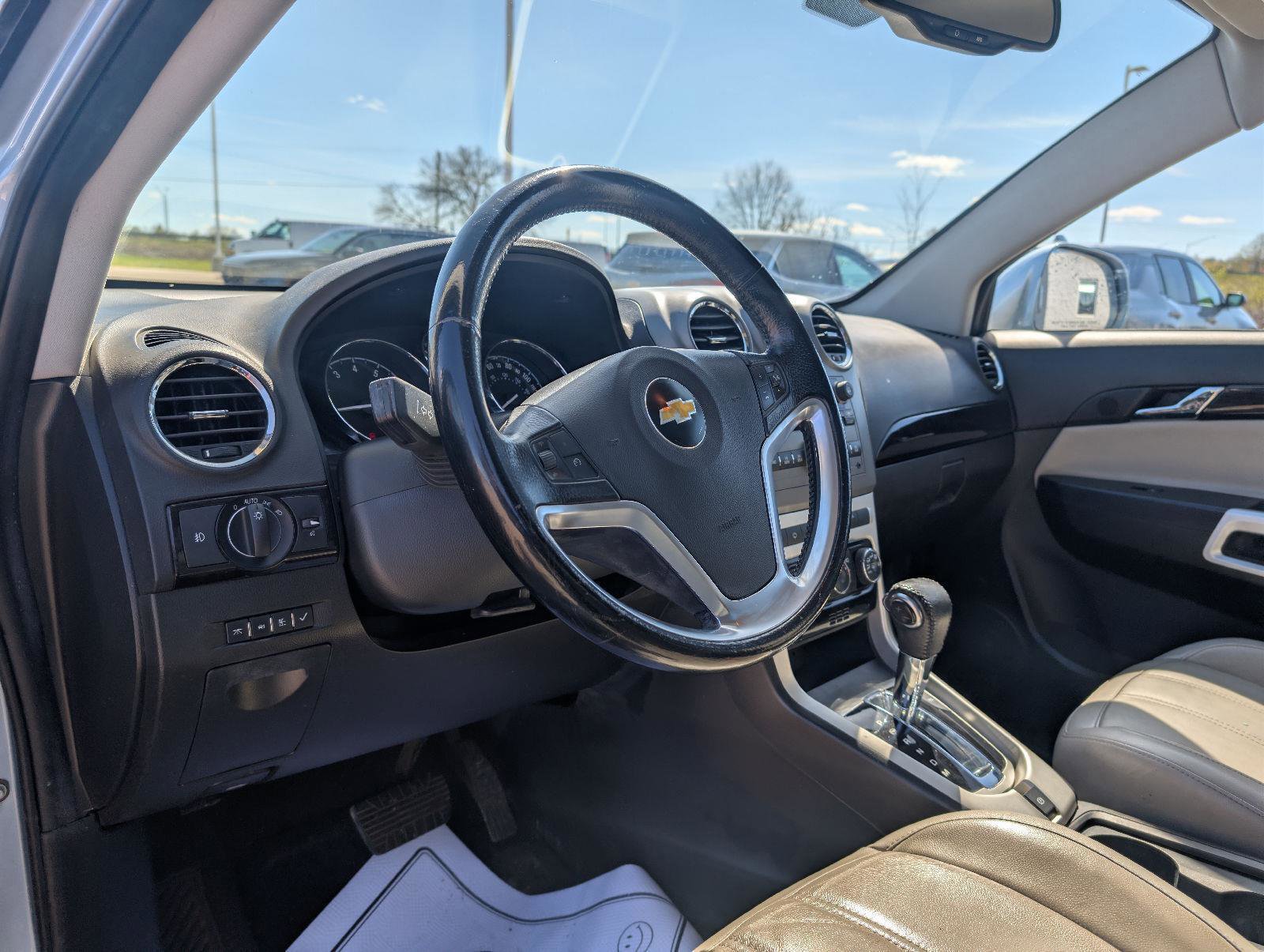 Used 2014 Chevrolet Captiva Sport LTZ image 17