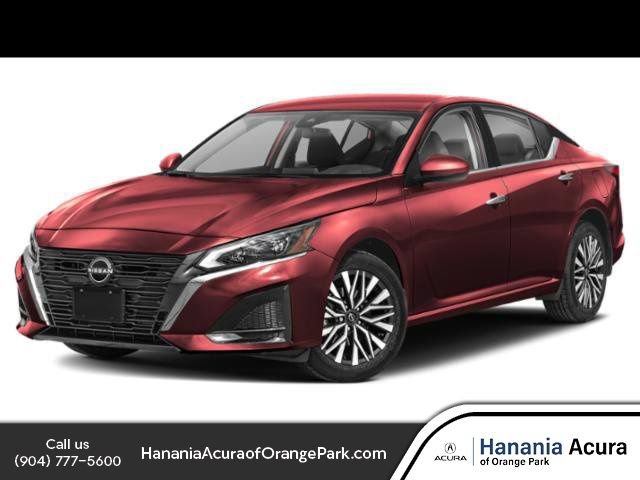 Used 2024 Nissan Altima 2.5 SV